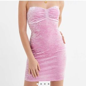 UO velvet body con dress